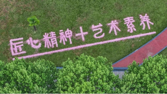 1744087946938135.png 1744087946938135.png