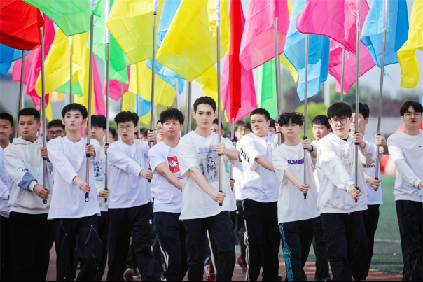正在上传... a46898a52842beb38d69f6155f6aefcd.png